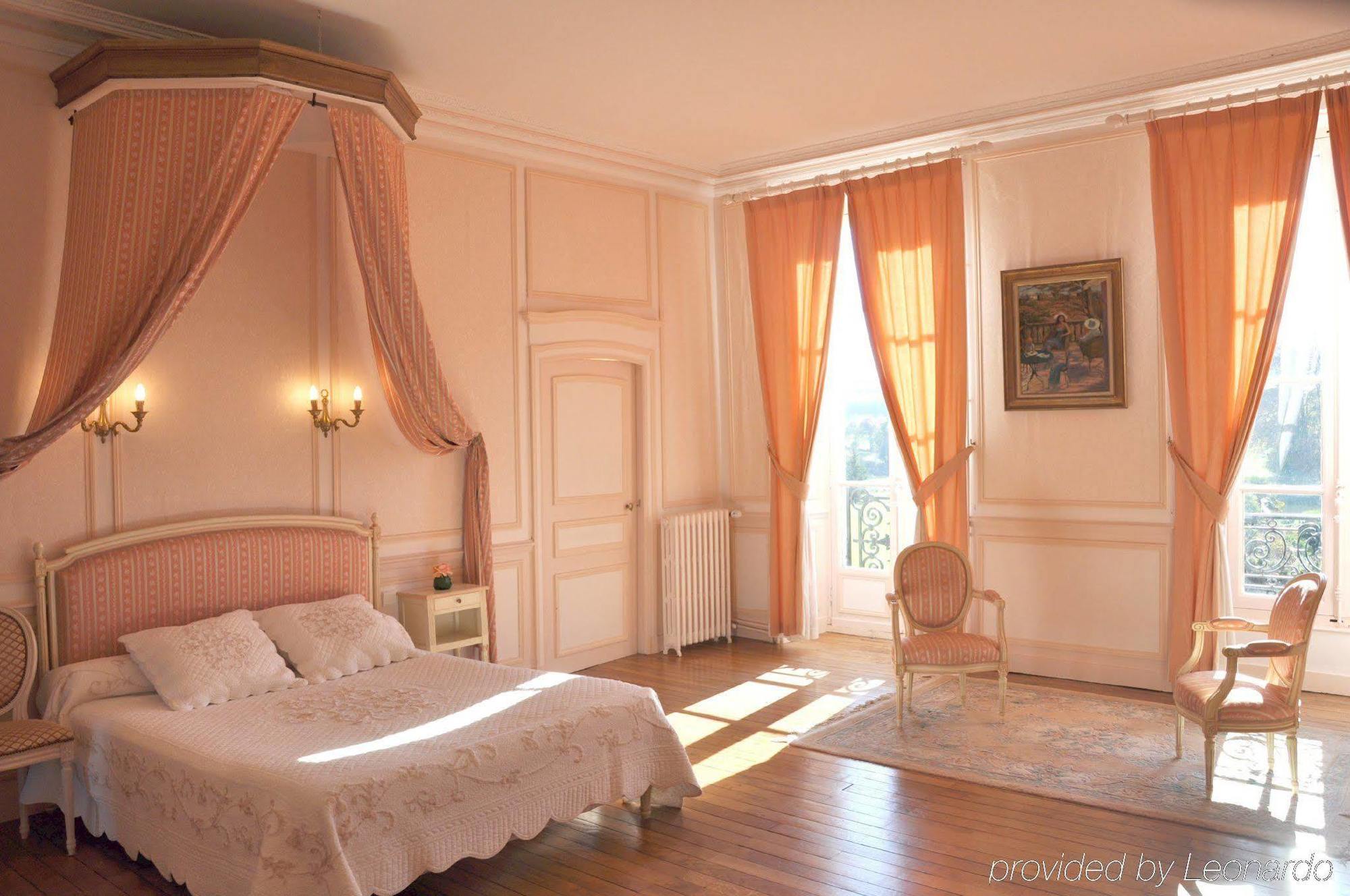 Chateau De La Foltiere Apartment Saint-Germain-en-Cogles Phòng bức ảnh